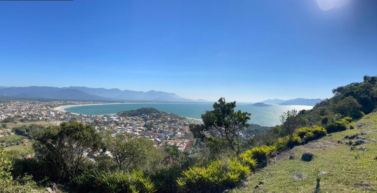 הוילה Guarda do Embaú Cabana Magica Praia E Floresta, Vale Da Utopia, Pinheira מראה חיצוני תמונה